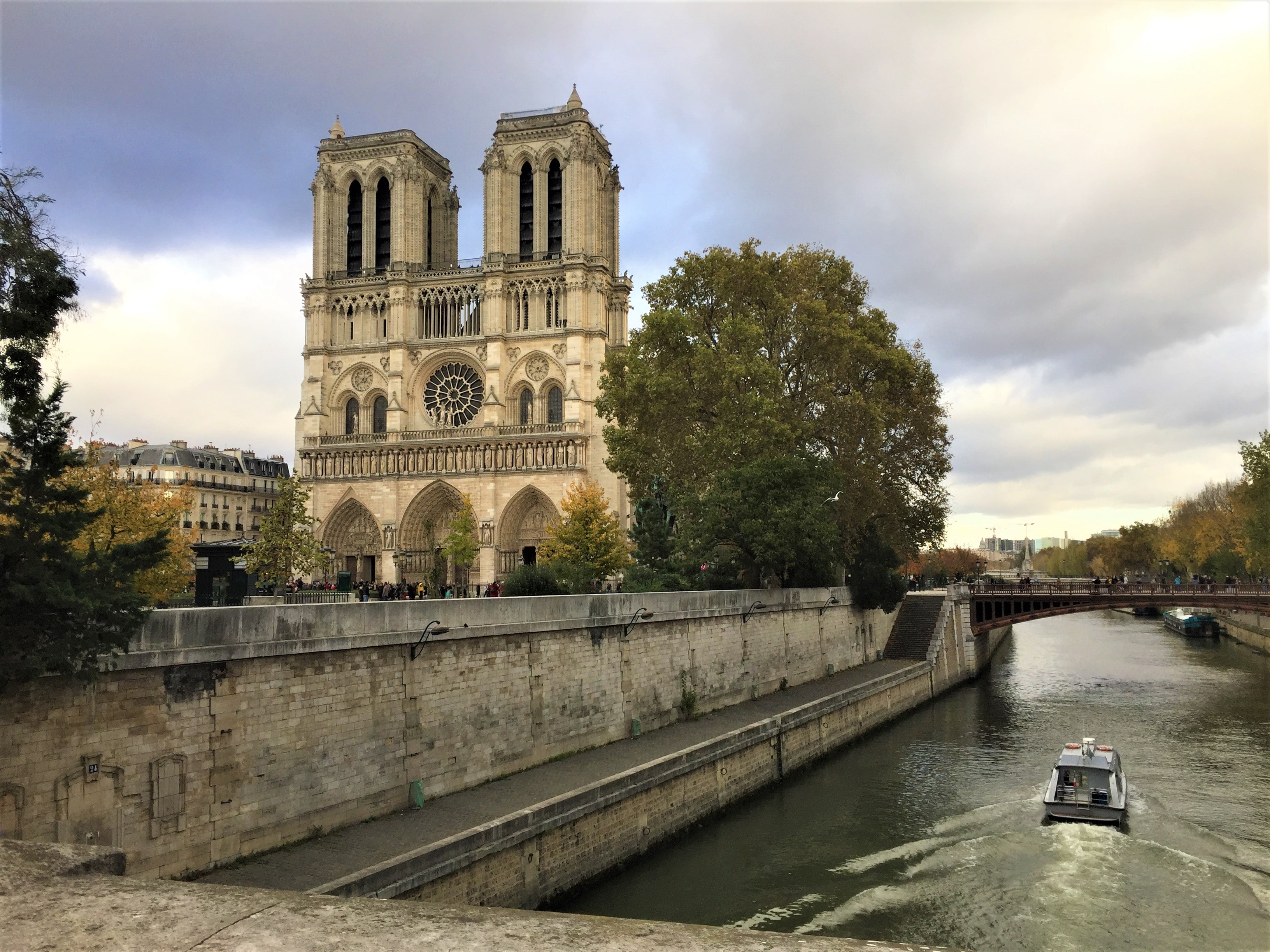notre dame de paris week-end insolite à paris 