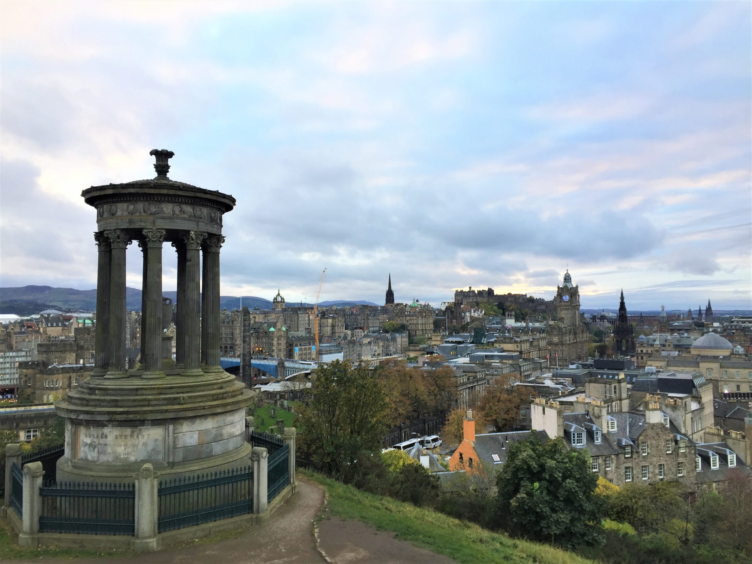 calton hill écosse édimbourg