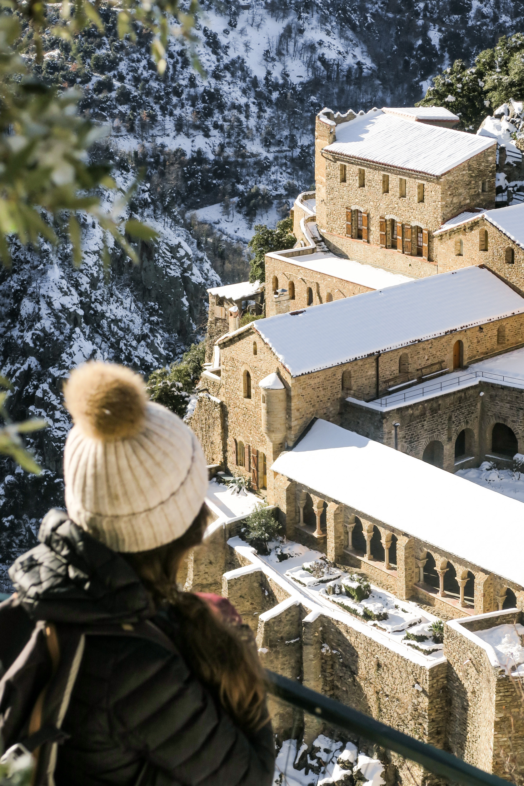 abbaye saint martin du canigo sous la neige