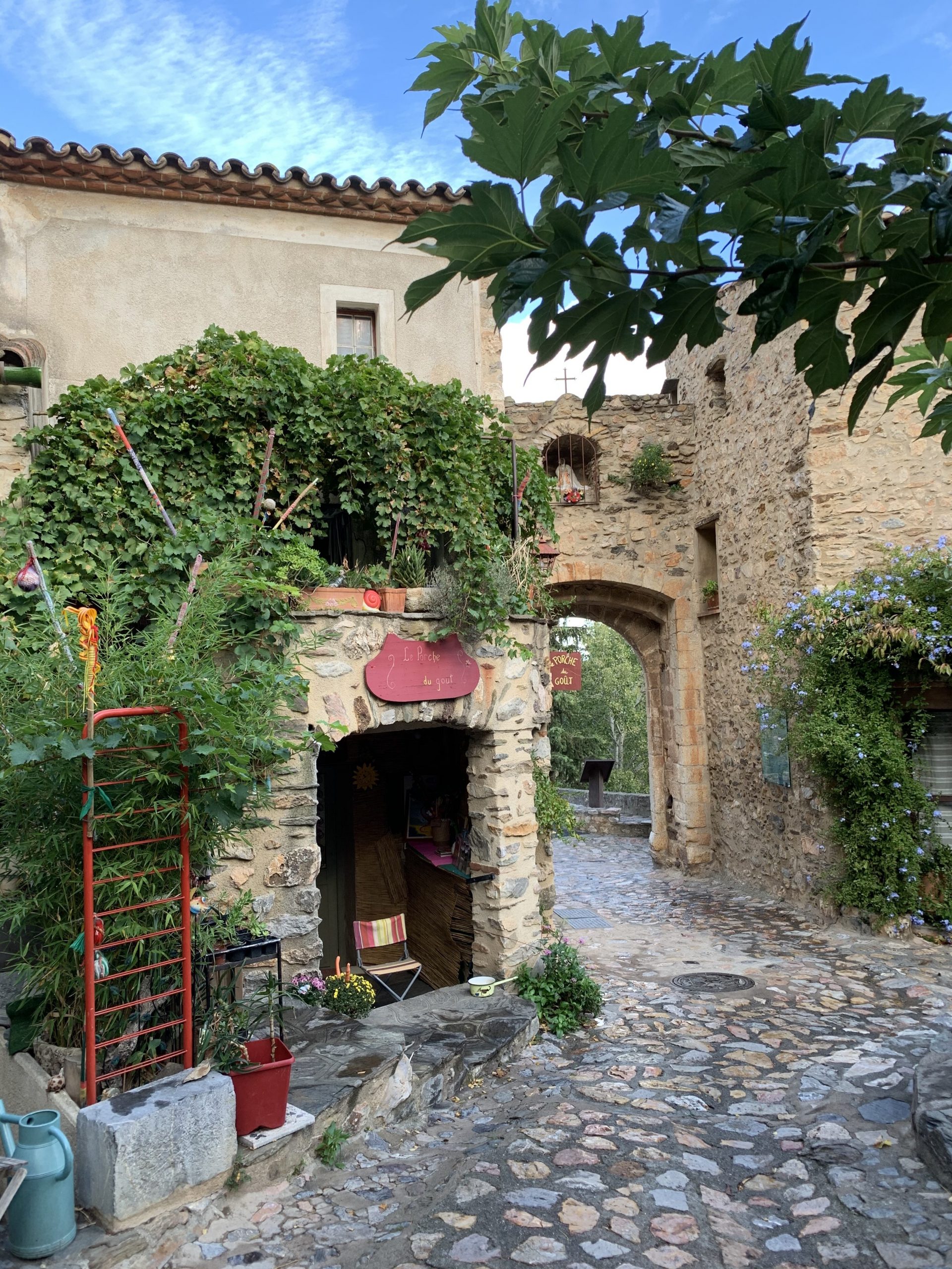 castelnou plus beau village de france