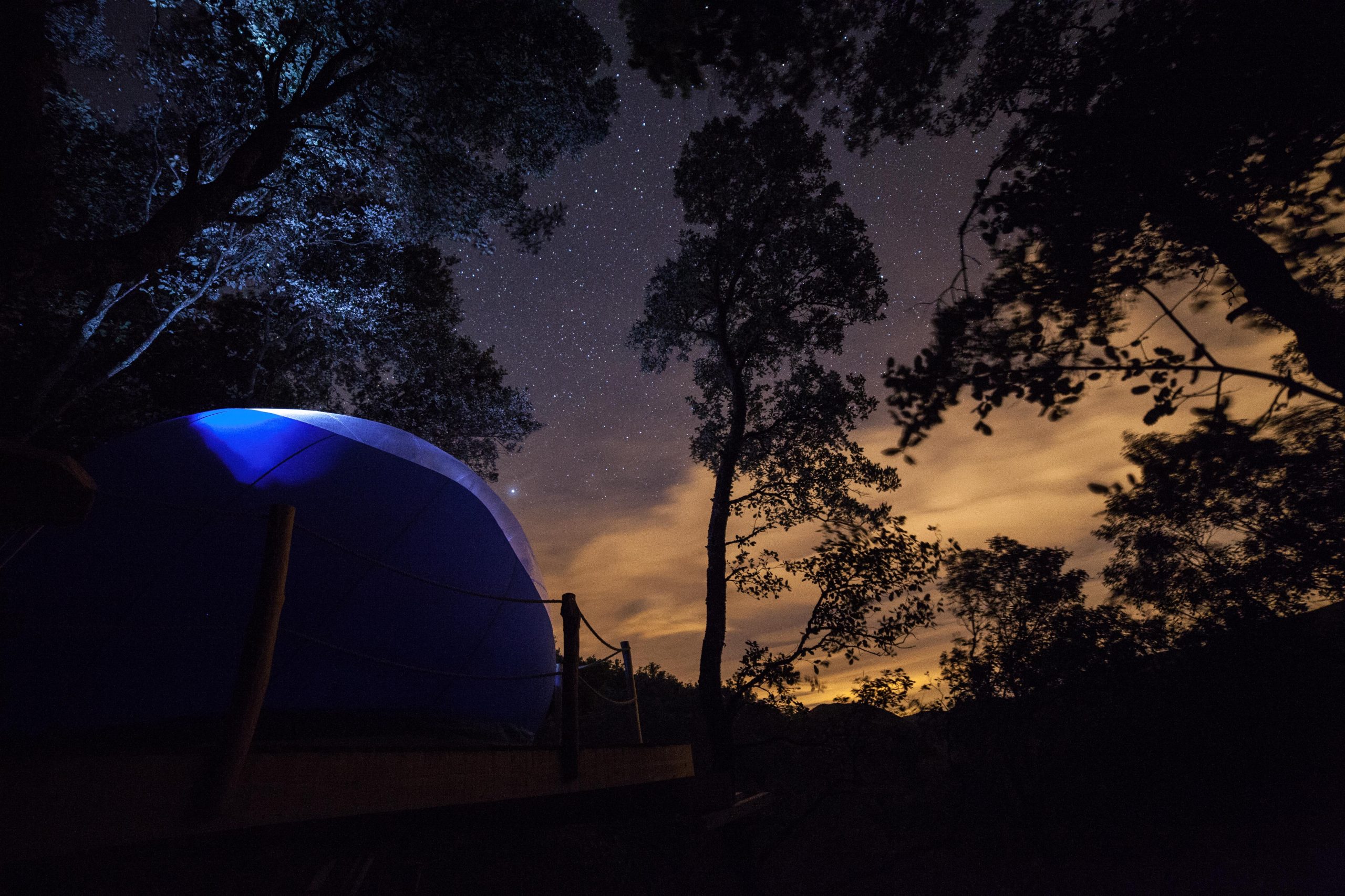 au mas sabe nuit dans une bulle montbolo