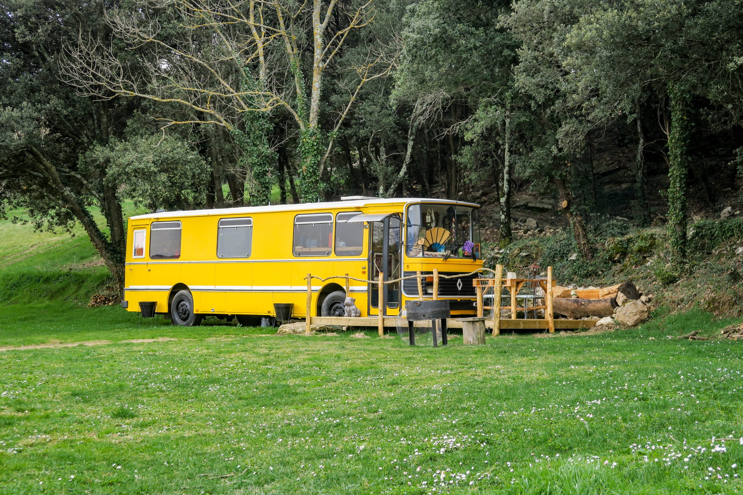hébergement insolite bus pyrénées orientales
