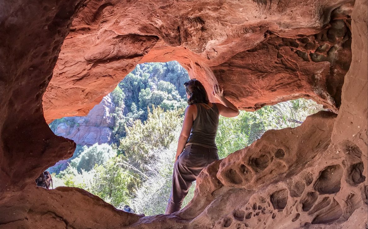 barcelone insolite catalogne grotte de bruguers