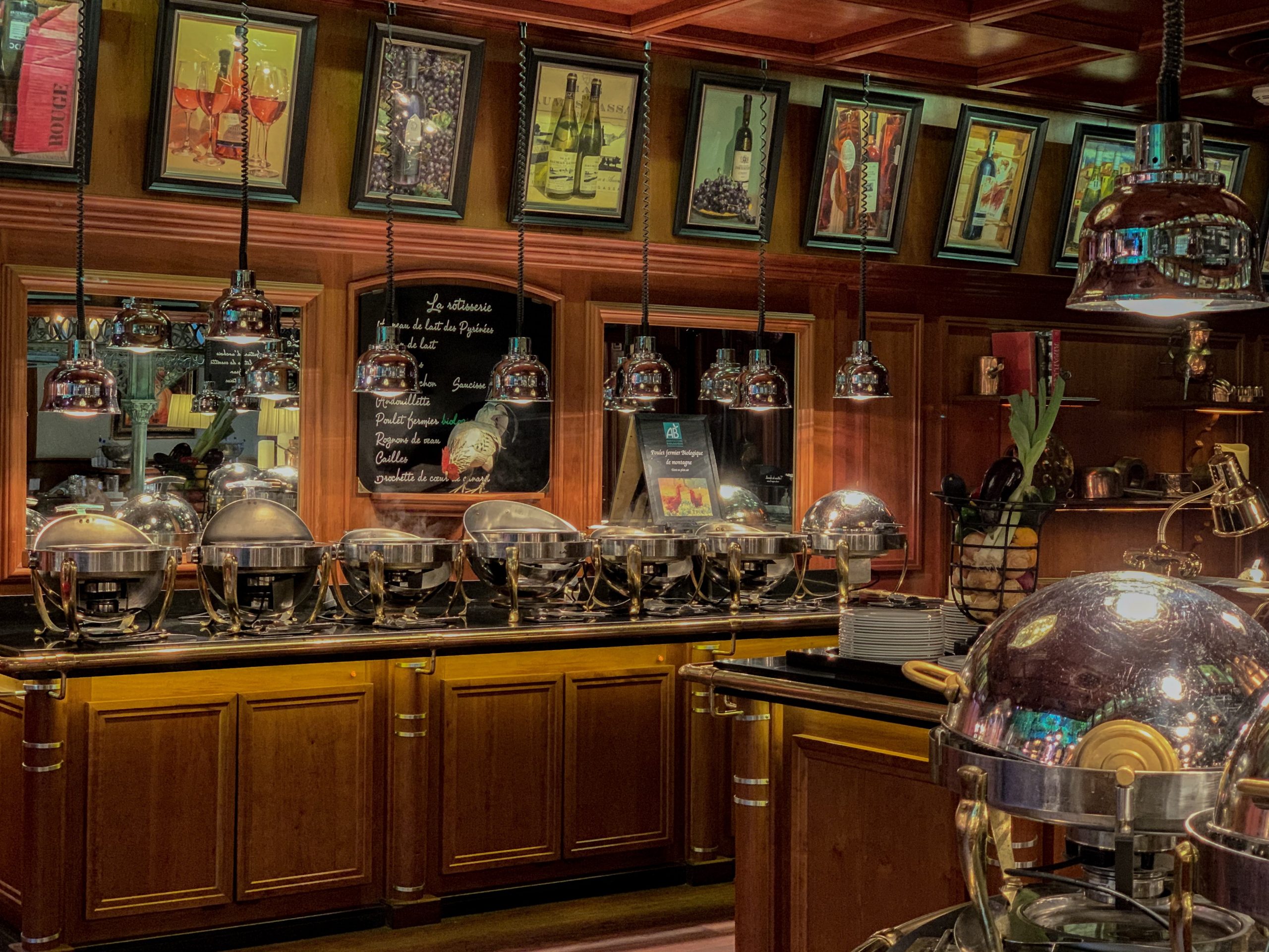 les plats chauds des buffets