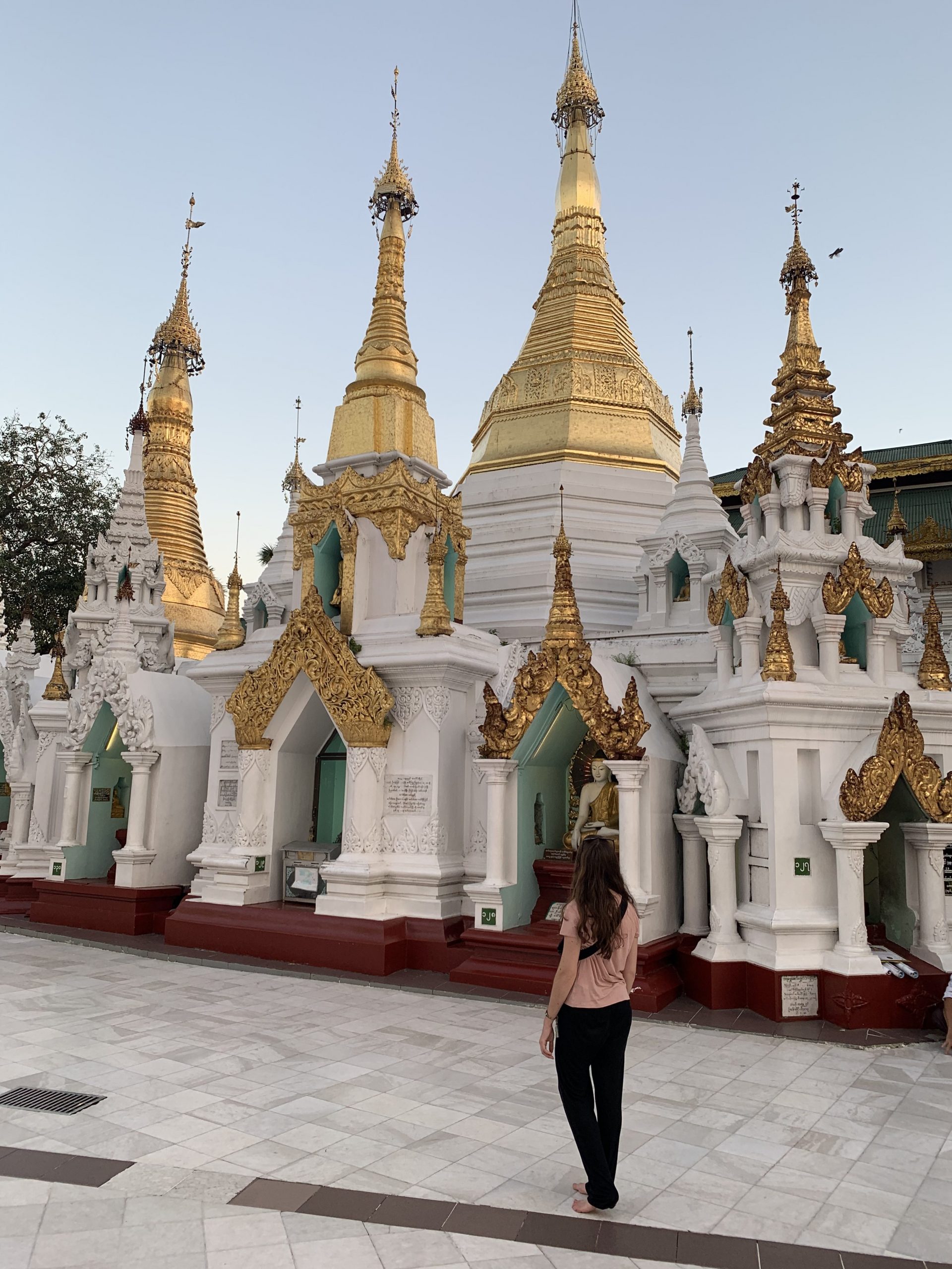 l'intérieur de la pagode shwedagon