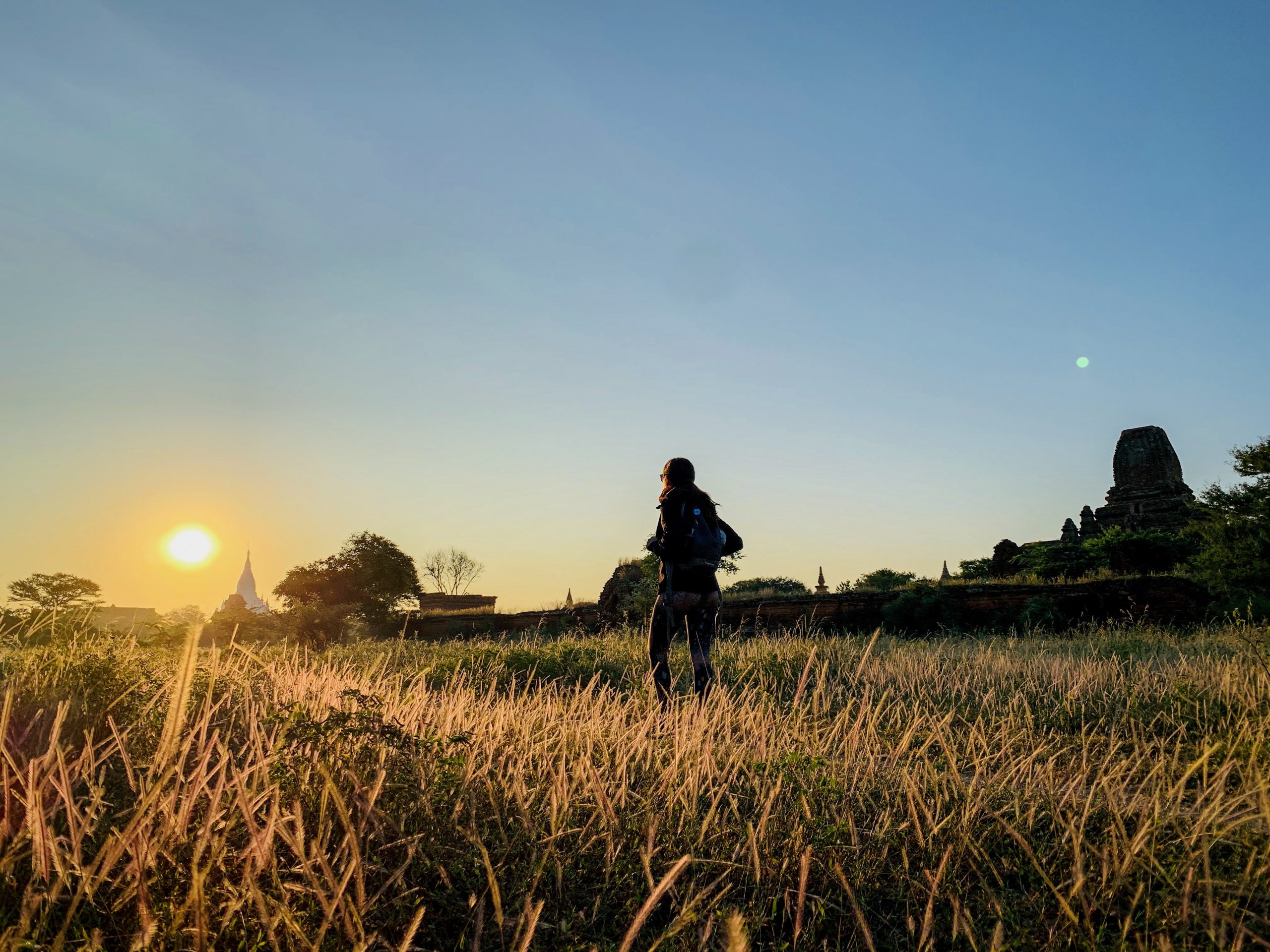 bagan au lever de soleil birmanie