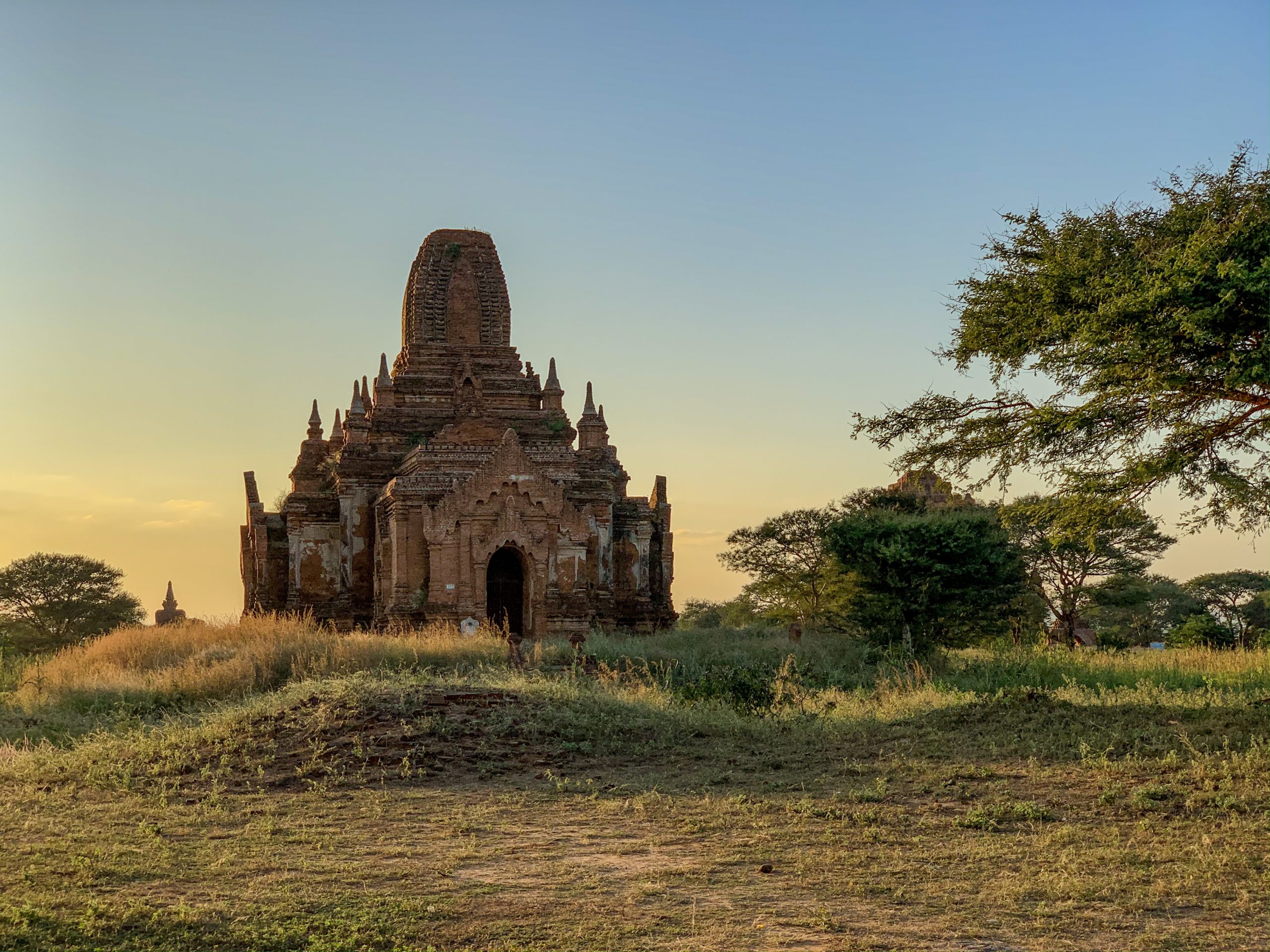 bagan coucher de soleil hors des sentiers battus