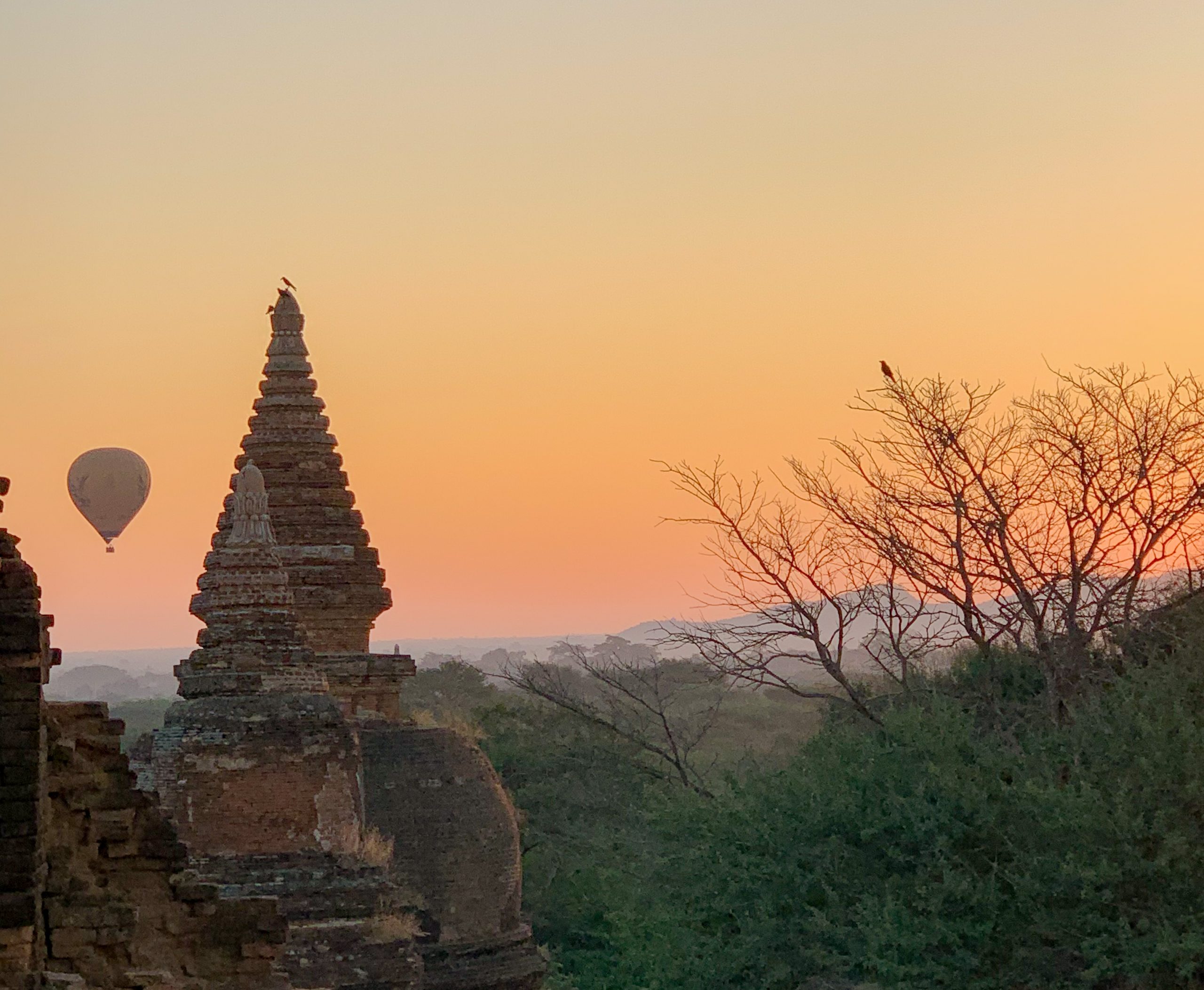 la magie de bagan en birmanie