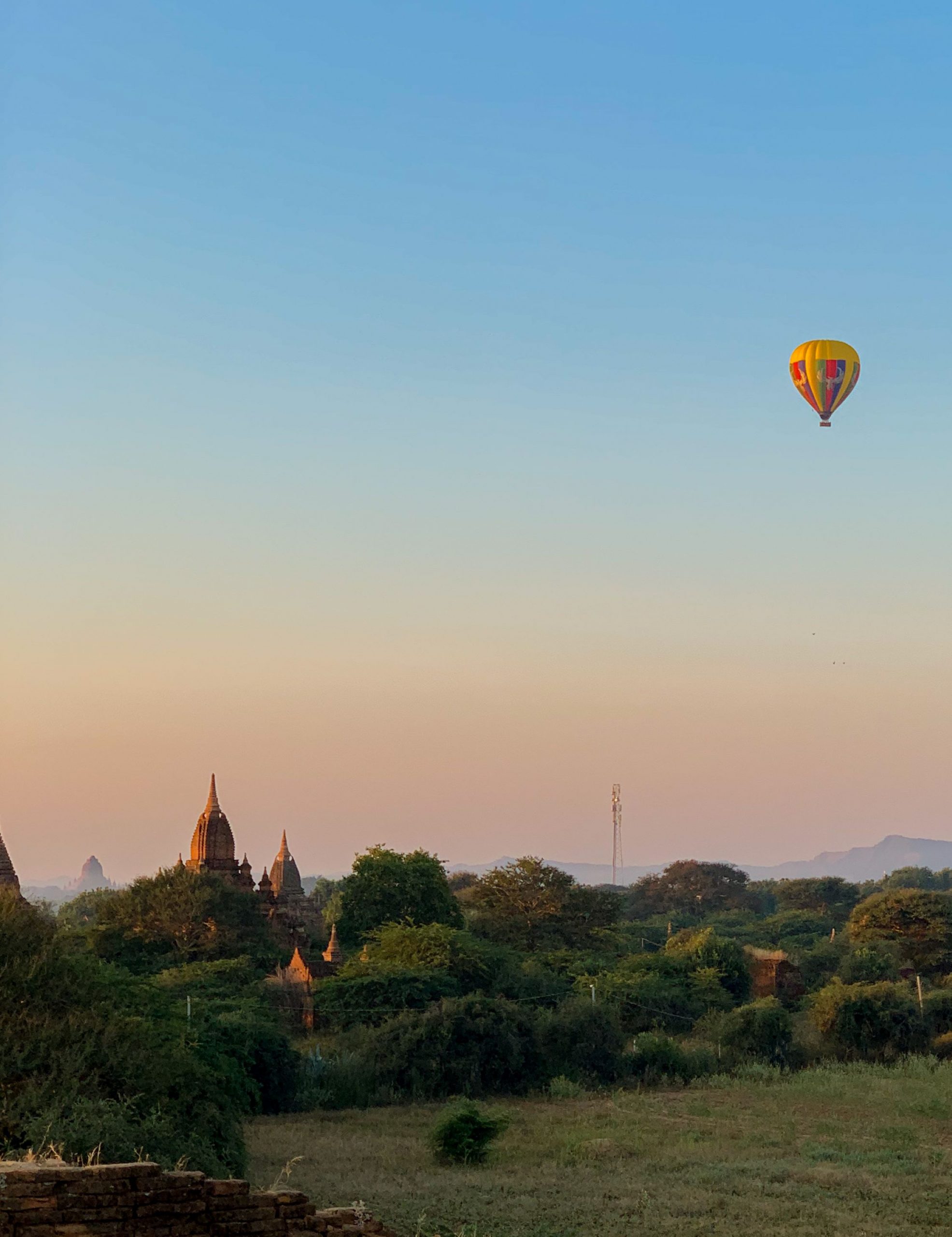mongolfière à bagan blog kiki mag travel