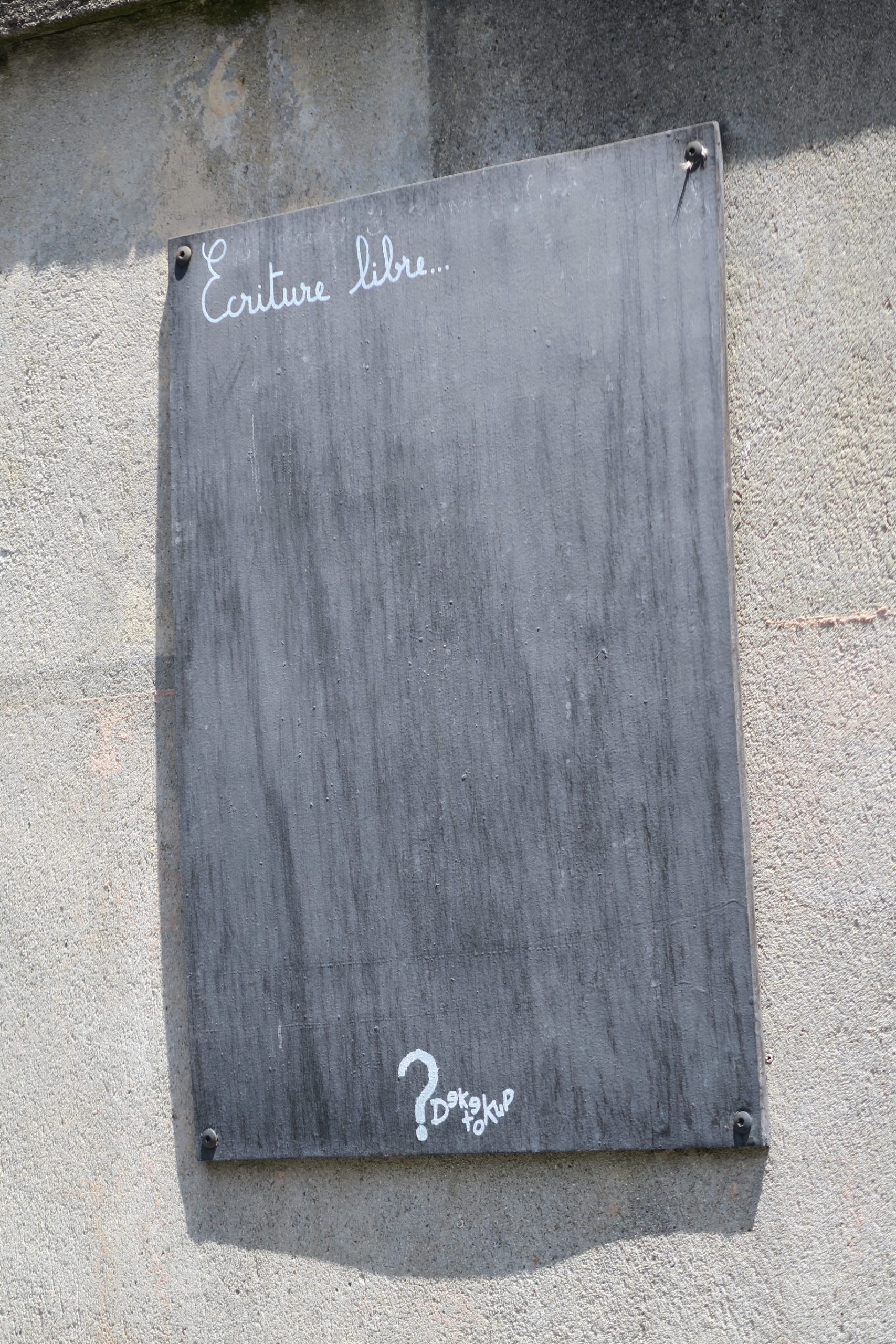 tableau montolieu insolite