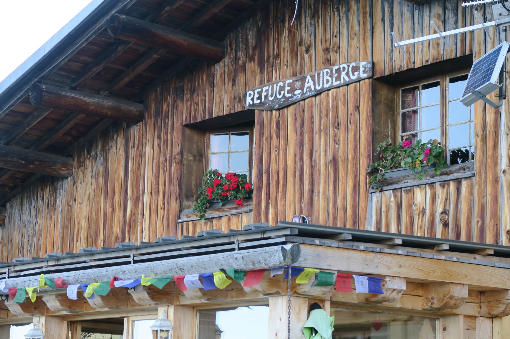 auberge col de larpettaz pays d'albertville
