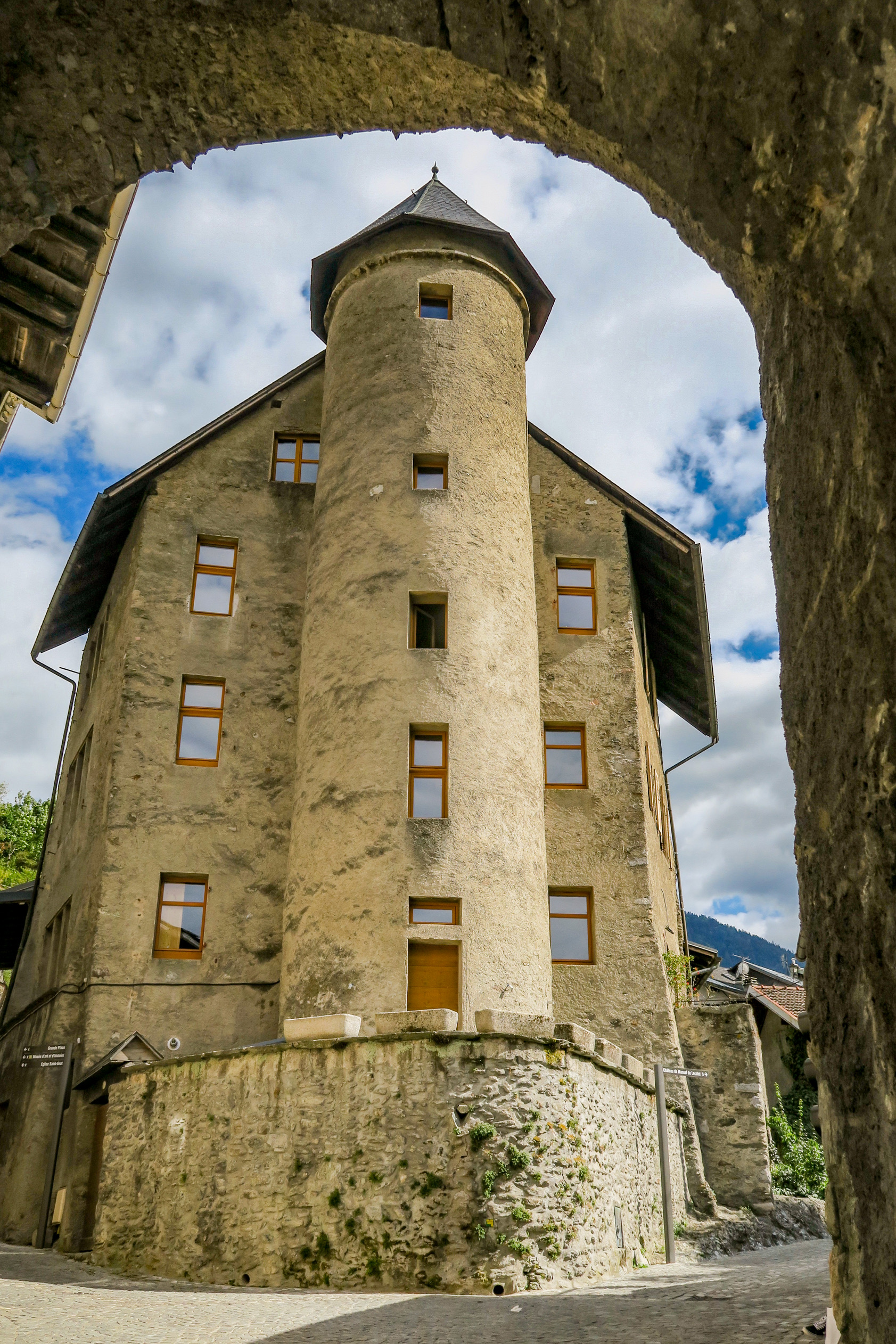 la tour ramus pays d'albertville