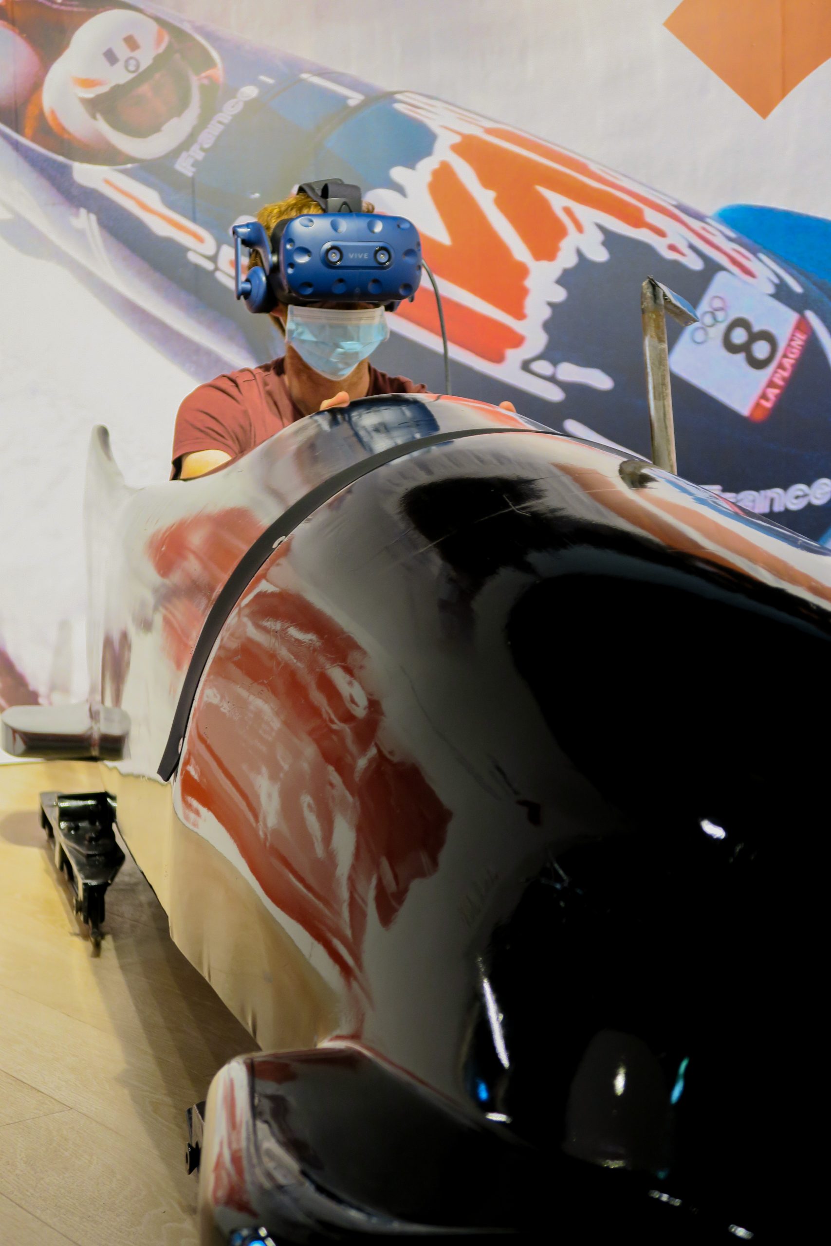 Mathieu qui fait du bobsleigh dans Tremplin 92