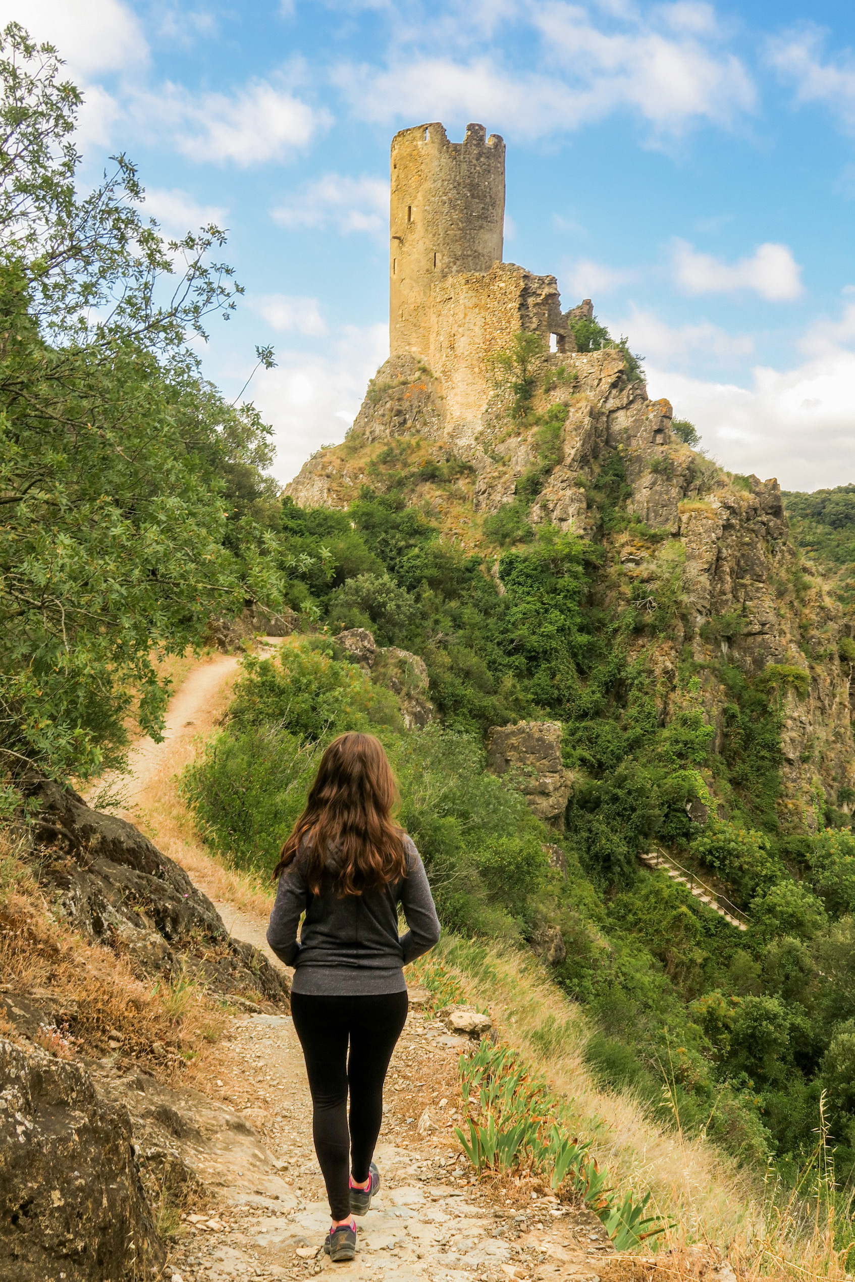 châteaux lastours kikimagtravel