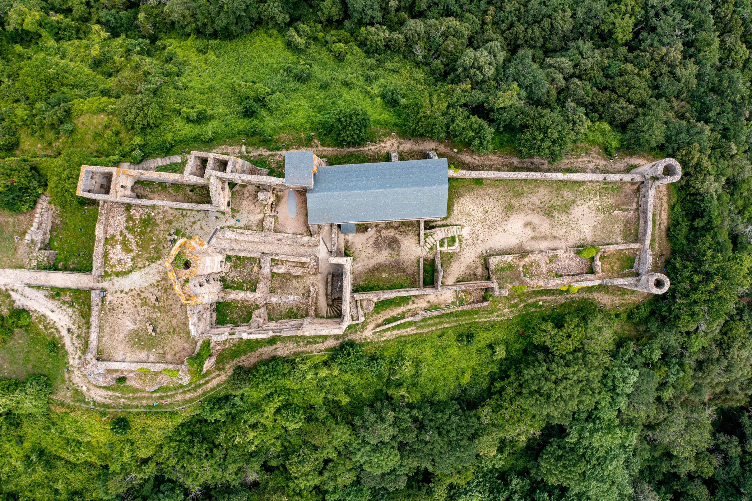 château de Saissac vu du ciel
