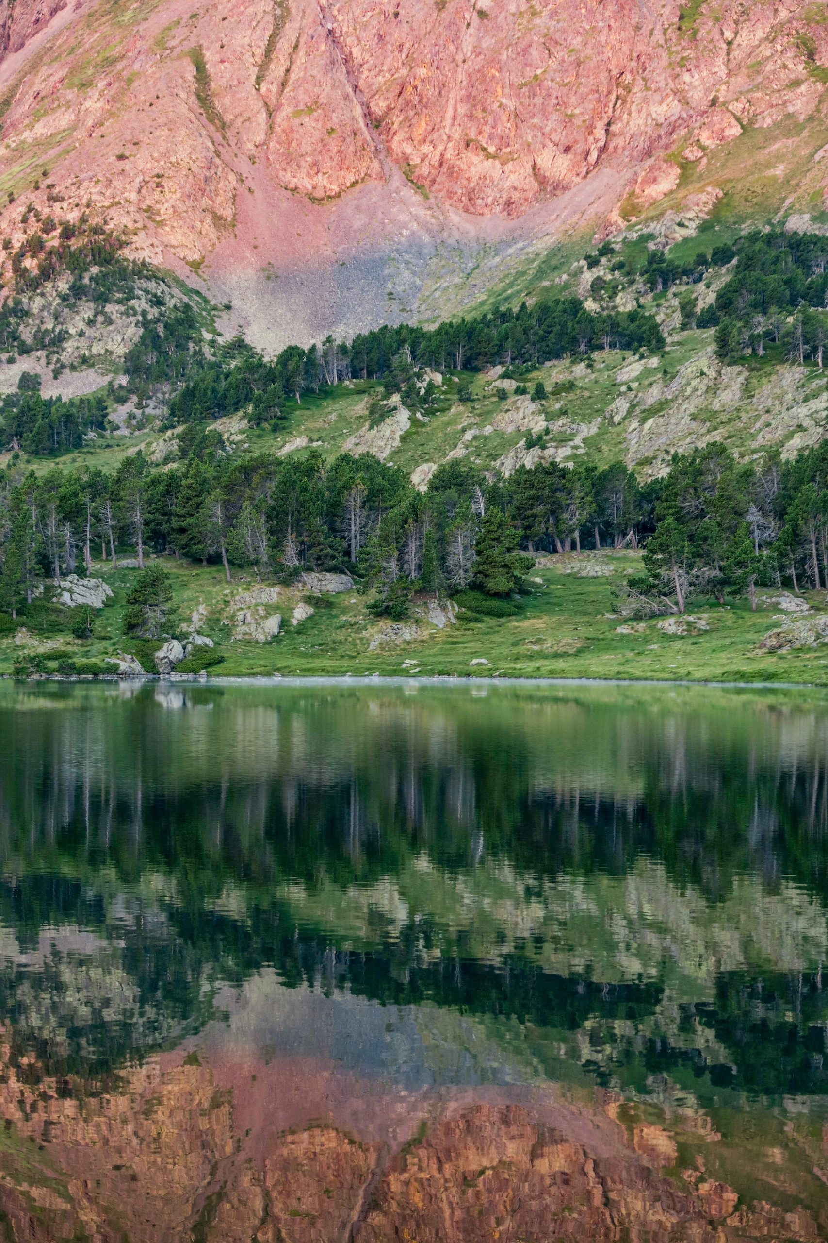 lever de soleil lac de camporells pyrénées catalanes