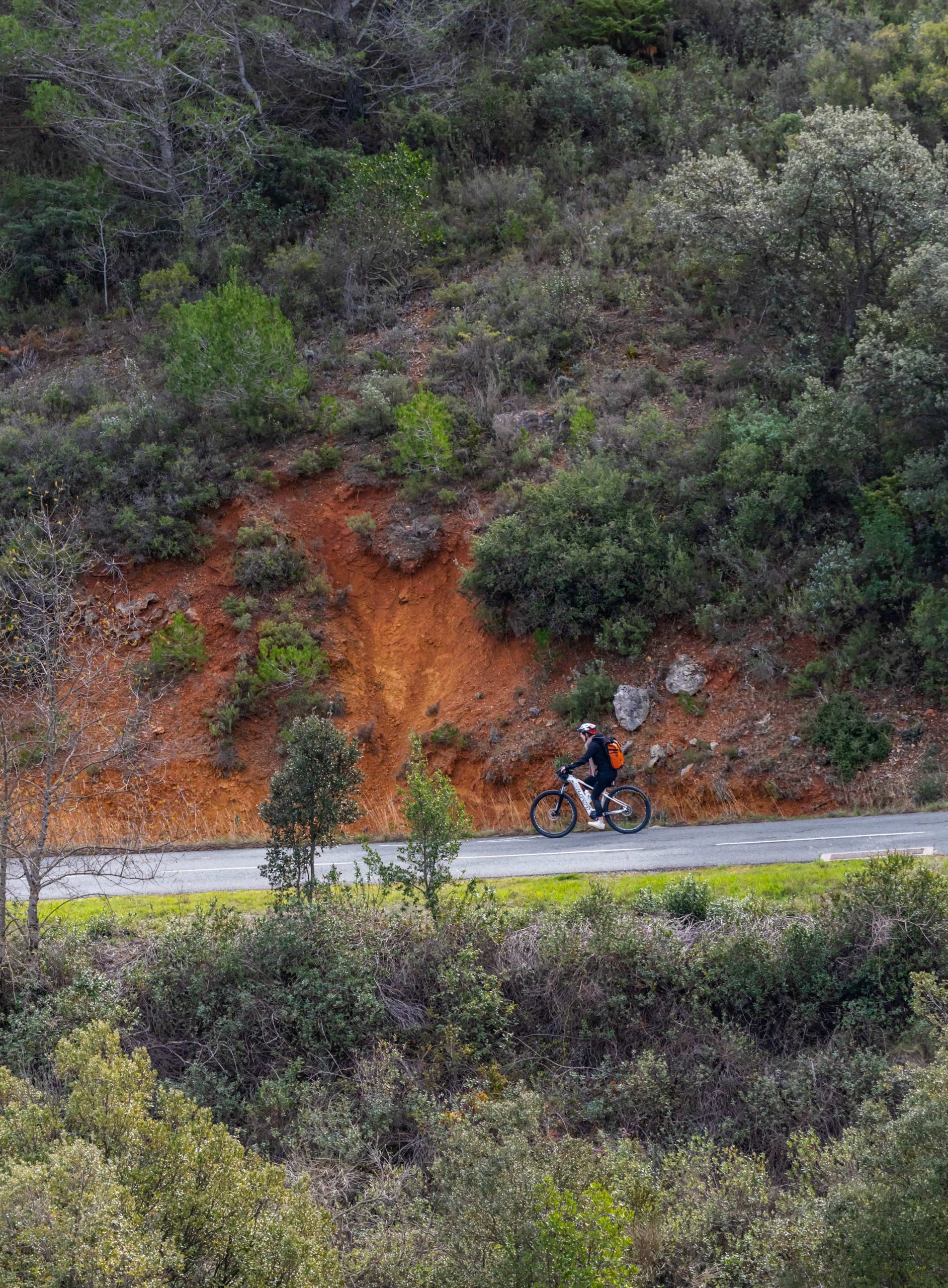 de capestang à saint-chinian à vélo