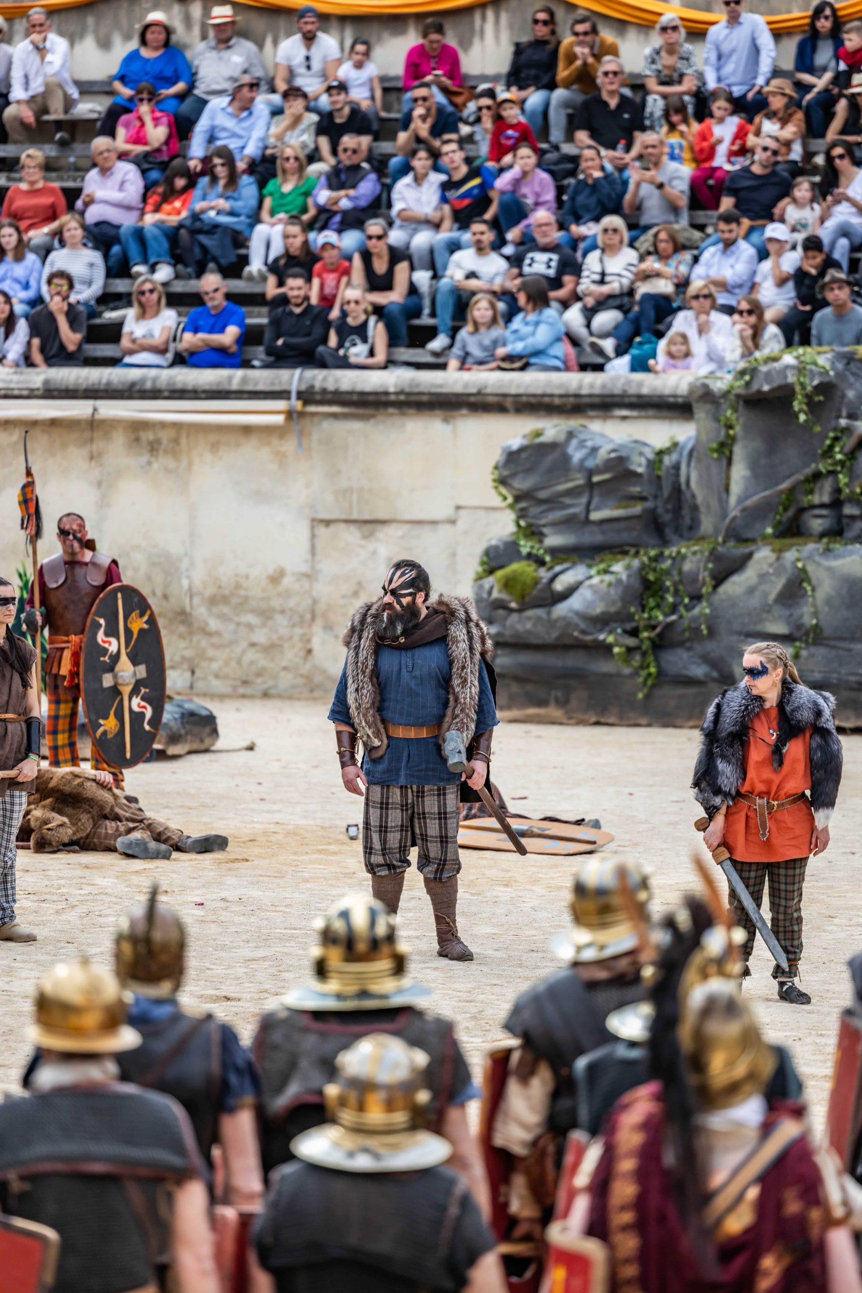 barbare pendant le spectacle des journées romaines de nimes